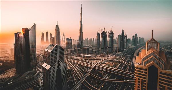 Emirati Arabi Uniti: gli stranieri possono avere la proprietà piena di società costituite mainland